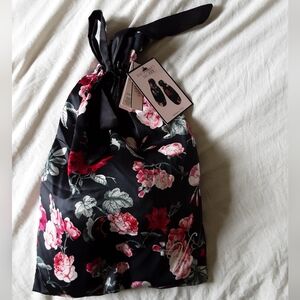 NWT Victoria's Secret Floral Slippers